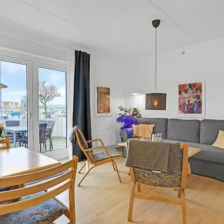 Amazing In With Kitchen Apartman Rudkøbing